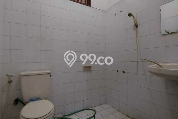 Rumah Minimalis 5 KT LT 211m2 di Kemang Pratama Rumah Minimalis 5 KT LT 211m2 di Kemang Pratama