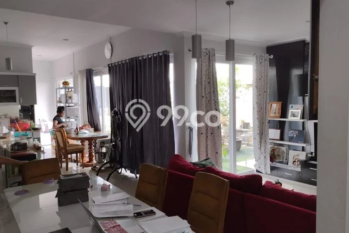 Rumah Luas Asri 4 KT Siap Pakai di Galaxy Bekasi Rumah Luas Asri 4 KT Siap Pakai di Galaxy Bekasi