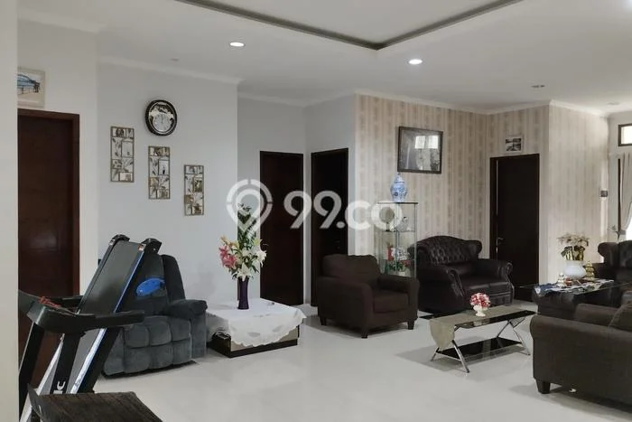Rumah Luas Asri 4 KT Siap Pakai di Galaxy Bekasi Rumah Luas Asri 4 KT Siap Pakai di Galaxy Bekasi