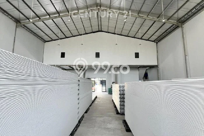Unit Gudang disewakan di Lippo Cikarang Cikarang dengan LT 965m2 / LB 795m2 Unit Gudang disewakan di Lippo Cikarang Cikarang dengan LT 965m2 / LB 795m2