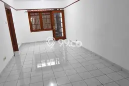 Lokasi strategis! Rumah siap pakai disewakan di Cimahi LB 120m2 Lokasi strategis! Rumah siap pakai disewakan di Cimahi LB 120m2