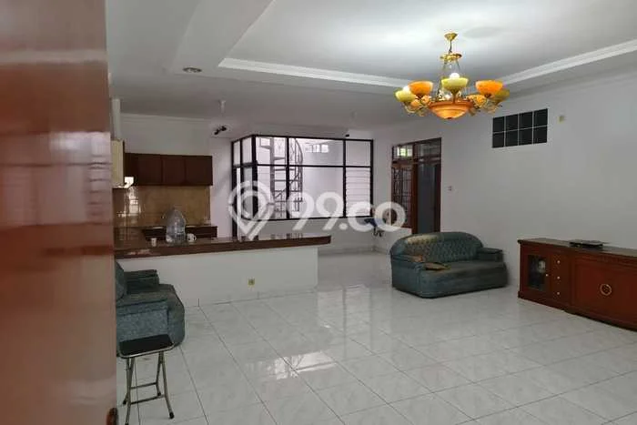 Hunian Nyaman Asri 4 KT Siap Pakai di Taman Holis Indah Bandung Hunian Nyaman Asri 4 KT Siap Pakai di Taman Holis Indah Bandung