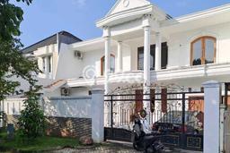 Dijual Rumah Premium dengan Fasilitas Sekitar Lengkap di BSD, Tangerang Selatan Dijual Rumah Premium dengan Fasilitas Sekitar Lengkap di BSD, Tangerang Selatan
