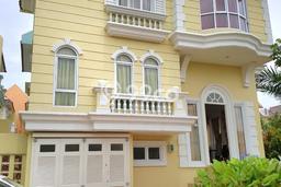 Jual Rumah Mewah Megah Dengan View Cantik di Gading Serpong, Tangerang Jual Rumah Mewah Megah Dengan View Cantik di Gading Serpong, Tangerang