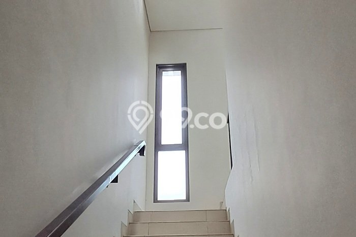 Siap Huni Hunian Elit 4 Kamar di BSD Dekat ke Mana Pun Siap Huni Hunian Elit 4 Kamar di BSD Dekat ke Mana Pun