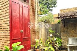 Hunian Mewah Dijual LT 667m2 di BSD, Tangerang Selatan Hunian Mewah Dijual LT 667m2 di BSD, Tangerang Selatan