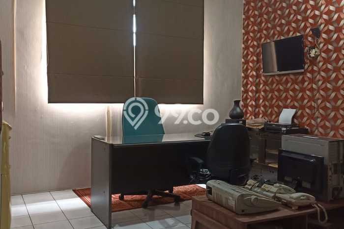 Ruko Lokasi Strategis Kawasan BSD, Luas 220m2m², Jalan Raya Ruko Lokasi Strategis Kawasan BSD, Luas 220m2m², Jalan Raya
