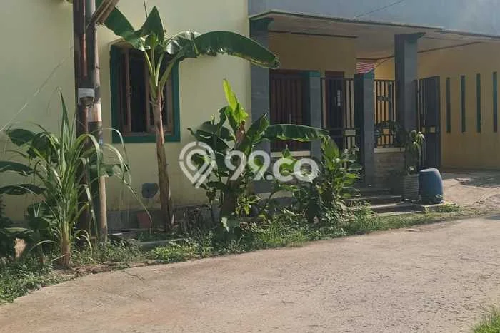 For Sale Rumah 4 Kamar Lokasi Strategis Nyaman dan Strategis di Bekasi Utara For Sale Rumah 4 Kamar Lokasi Strategis Nyaman dan Strategis di Bekasi Utara
