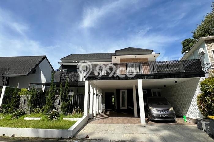 Rumah Luxury Modern Tanpa Renovasi di Sentul City Bogor Rumah Luxury Modern Tanpa Renovasi di Sentul City Bogor