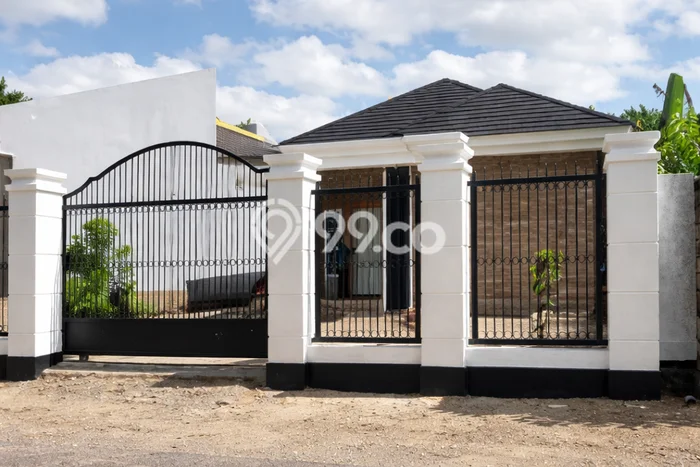 Dijual Cepat Rumah Bagus Siap Huni LB 170m2 di Kendari Barat, Kendari Dijual Cepat Rumah Bagus Siap Huni LB 170m2 di Kendari Barat, Kendari