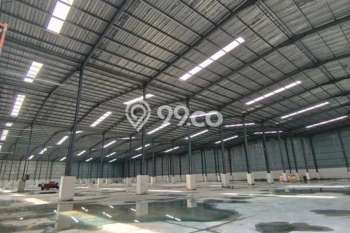 Gudang Disewa di Tangerang dengan LB 5760m2 Area Komersial Ramai Gudang Disewa di Tangerang dengan LB 5760m2 Area Komersial Ramai