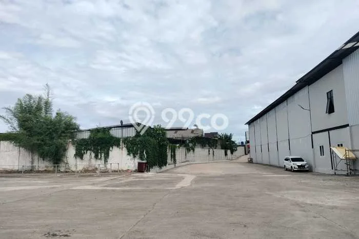 Gudang disewakan lokasi strategis Karawaci Tangerang 650m2 Gudang disewakan lokasi strategis Karawaci Tangerang 650m2