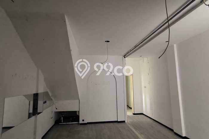 Ruko Premium Kawasan Rungkut, Luas 175m2m², Jalan Mainroad, Berkembang Ruko Premium Kawasan Rungkut, Luas 175m2m², Jalan Mainroad, Berkembang