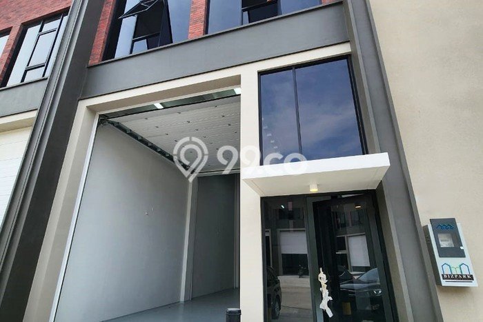 Gudang Ready di Pantai Indah Kapuk 2, Luas 291m², Lokasi Komersial, Akses Mudah Gudang Ready di Pantai Indah Kapuk 2, Luas 291m², Lokasi Komersial, Akses Mudah