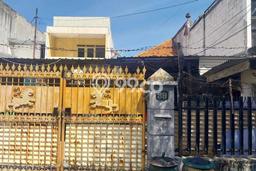 For Sale Rumah Mewah Exclusive di Wonokromo, Surabaya For Sale Rumah Mewah Exclusive di Wonokromo, Surabaya