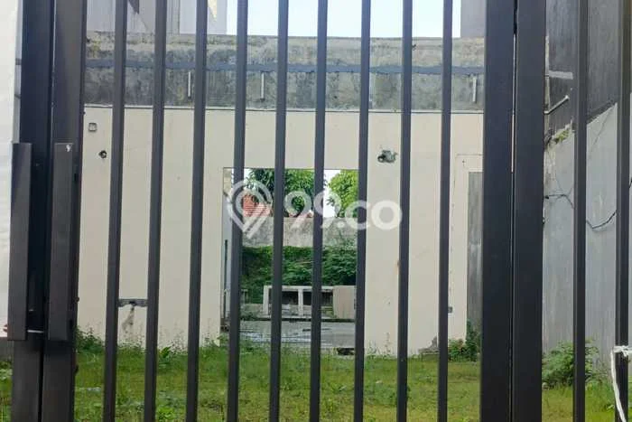 Tanah Kavling Disewakan di Surabaya Kota dengan Luas 420m2 Tanah Kavling Disewakan di Surabaya Kota dengan Luas 420m2