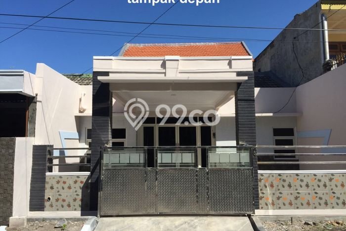 For Sale Rumah 4 Kamar Lokasi Strategis Bagus dan Strategis di Waru For Sale Rumah 4 Kamar Lokasi Strategis Bagus dan Strategis di Waru