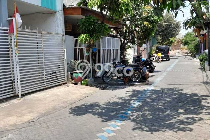 Rumah Strategis Minimalis Lb 144m2 di Krian, Sidoarjo Rumah Strategis Minimalis Lb 144m2 di Krian, Sidoarjo