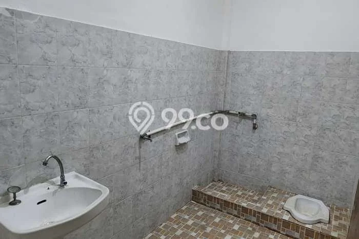 Ruko Dijual Lokasi Stratagis di Dukuh Pakis Surabaya Cocok untuk Investasi Ruko Dijual Lokasi Stratagis di Dukuh Pakis Surabaya Cocok untuk Investasi