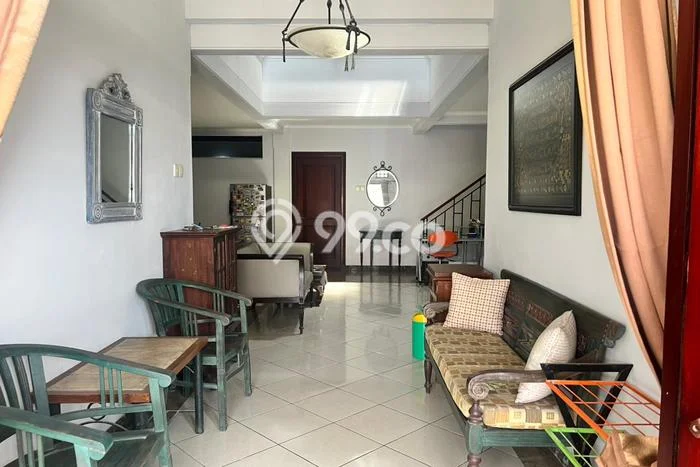 Rumah Cantik Siap Pakai Di Sawahan Luas 160m2 Aman Rumah Cantik Siap Pakai Di Sawahan Luas 160m2 Aman
