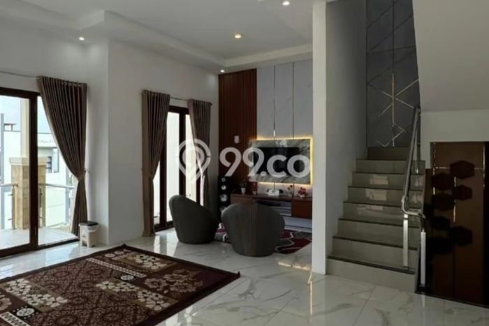 Vila di , Area 208m2m², Area Strategis Vila di , Area 208m2m², Area Strategis