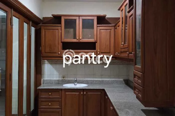 Rumah area Tenggilis Mejoyo, Akses ke Stasiun, 3 KM, LT 200m2m² Bangunan 200m2m² Rumah area Tenggilis Mejoyo, Akses ke Stasiun, 3 KM, LT 200m2m² Bangunan 200m2m²