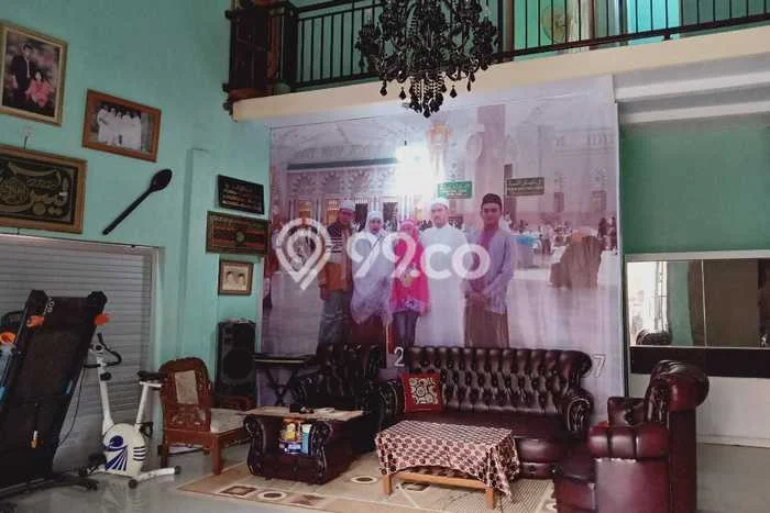 Rumah Strategis Modern Lb 200m2 di Benowo, Surabaya Rumah Strategis Modern Lb 200m2 di Benowo, Surabaya