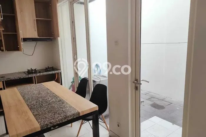 Rumah di Pakuwon, Area Asri, 2 KT Rumah di Pakuwon, Area Asri, 2 KT
