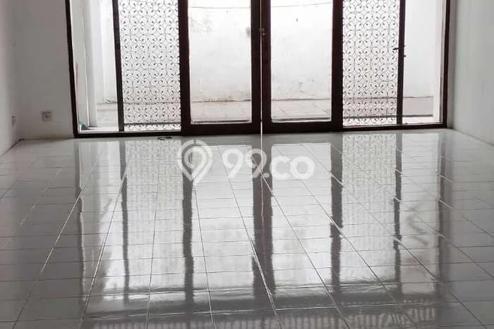 Rumah Cantik Siap Pakai Di Dukuh Pakis Luas 160m2 Lokasi Strategis Rumah Cantik Siap Pakai Di Dukuh Pakis Luas 160m2 Lokasi Strategis