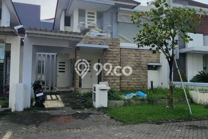 Rumah Bagus Siap Huni Di Wiyung Luas 150m2 Lokasi Strategis Rumah Bagus Siap Huni Di Wiyung Luas 150m2 Lokasi Strategis
