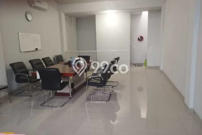 Unit Ruko Dijual di Lakarsantri Surabaya Luas Tanah 55m2, Luas Bangunan 110m2 Unit Ruko Dijual di Lakarsantri Surabaya Luas Tanah 55m2, Luas Bangunan 110m2