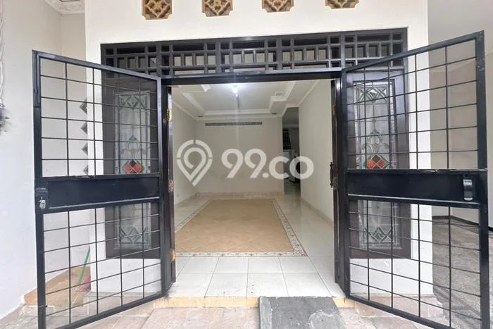 Jual Rumah Strategis Bagus Punya 9 KT di Sawahan Surabaya - Jual Rumah Strategis Bagus Punya 9 KT di Sawahan Surabaya -