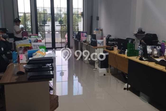 Unit Ruko Dijual di Lakarsantri Surabaya Luas Tanah 55m2, Luas Bangunan 110m2 Unit Ruko Dijual di Lakarsantri Surabaya Luas Tanah 55m2, Luas Bangunan 110m2