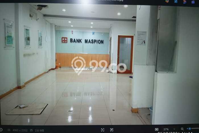 Unit Kantor Dijual di Pedurungan Semarang Luas Tanah 170m2, Luas Bangunan 120m2 Unit Kantor Dijual di Pedurungan Semarang Luas Tanah 170m2, Luas Bangunan 120m2