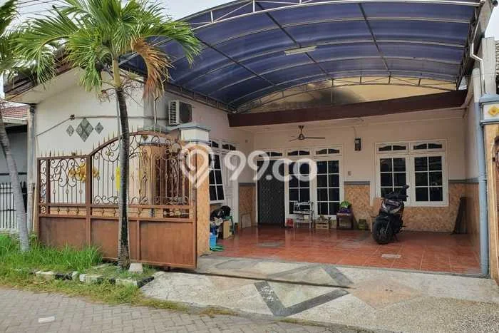 Dijual Cepat Rumah Favorit Siap Huni LB 100m2 di Wiyung, Surabaya Dijual Cepat Rumah Favorit Siap Huni LB 100m2 di Wiyung, Surabaya