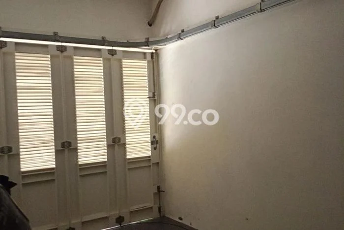 Dijual Cepat Rumah Bagus Siap Huni LB 182m2 di Gresik, Gresik Dijual Cepat Rumah Bagus Siap Huni LB 182m2 di Gresik, Gresik