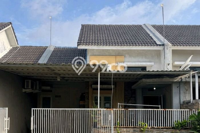 For Sale Rumah 2 Kamar Lokasi Strategis Nyaman dan Strategis di Gedangan For Sale Rumah 2 Kamar Lokasi Strategis Nyaman dan Strategis di Gedangan