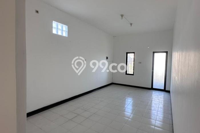 Ruko Disewa di Sawahan, Surabaya, LT 63m2 / LB 127m2 Ruko Disewa di Sawahan, Surabaya, LT 63m2 / LB 127m2