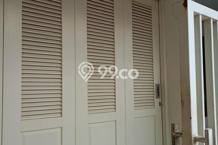 Dijual Cepat Rumah Bagus Siap Huni LB 182m2 di Gresik, Gresik Dijual Cepat Rumah Bagus Siap Huni LB 182m2 di Gresik, Gresik