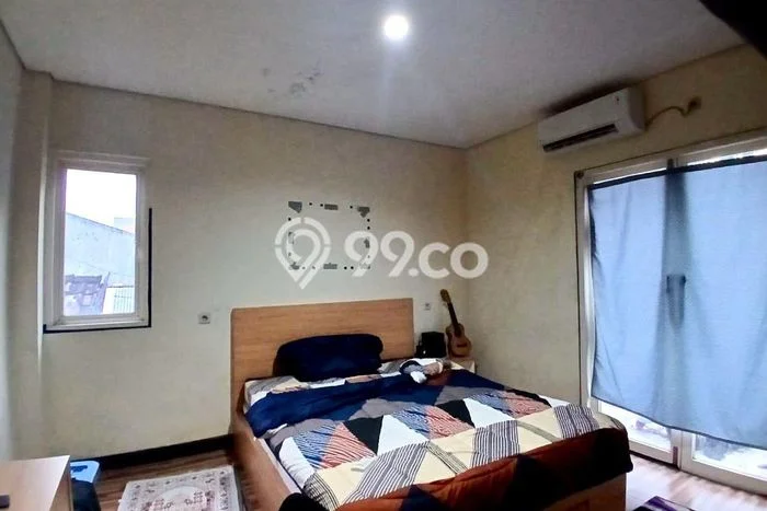 Rumah Kost Dijual di Jambangan, Surabaya dengan 4 Kamar Tidur, 4 Kamar Mandi Rumah Kost Dijual di Jambangan, Surabaya dengan 4 Kamar Tidur, 4 Kamar Mandi