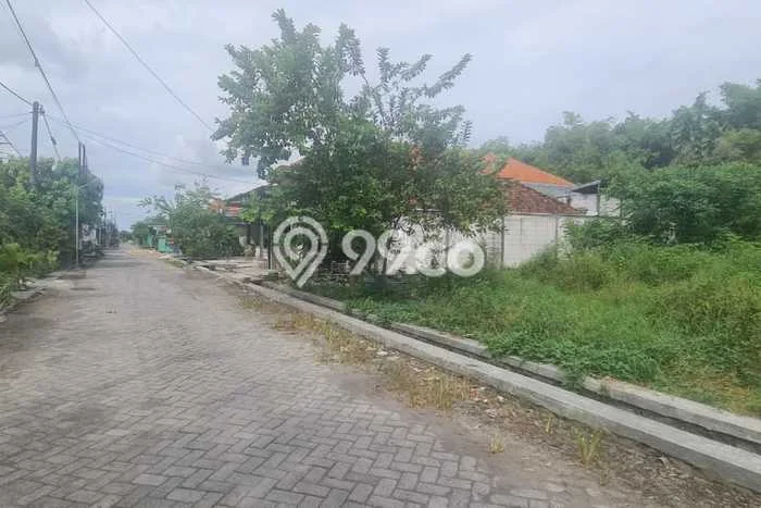 Lahan Dijual Lokasi Menganti, Gresik dengan Luas Tanah 650m2 dan Status - Lahan Dijual Lokasi Menganti, Gresik dengan Luas Tanah 650m2 dan Status -