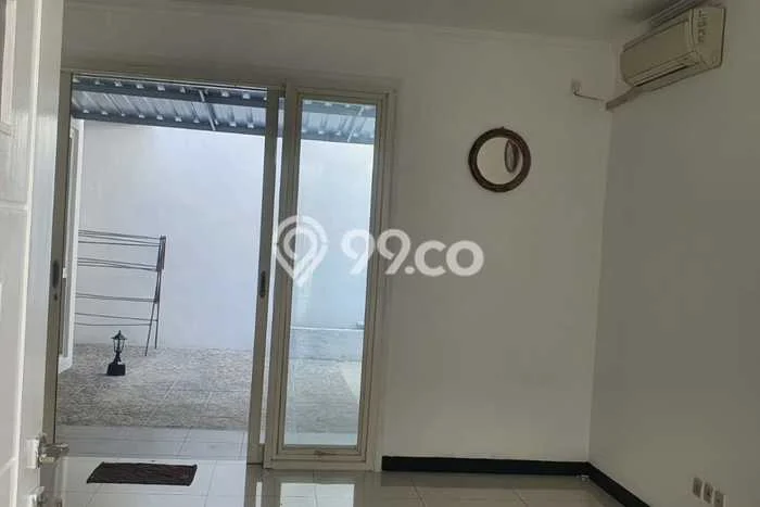 Disewakan segera rumah minimalis lokasi strategis 4 Kamar di Waru, Sidoarjo Disewakan segera rumah minimalis lokasi strategis 4 Kamar di Waru, Sidoarjo