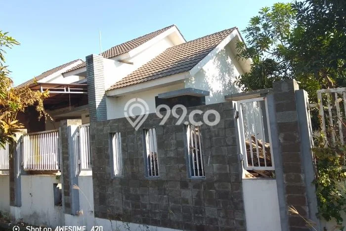 Dijual Cepat Rumah Favorit Siap Huni LB 108m2 di Buduran, Sidoarjo Dijual Cepat Rumah Favorit Siap Huni LB 108m2 di Buduran, Sidoarjo