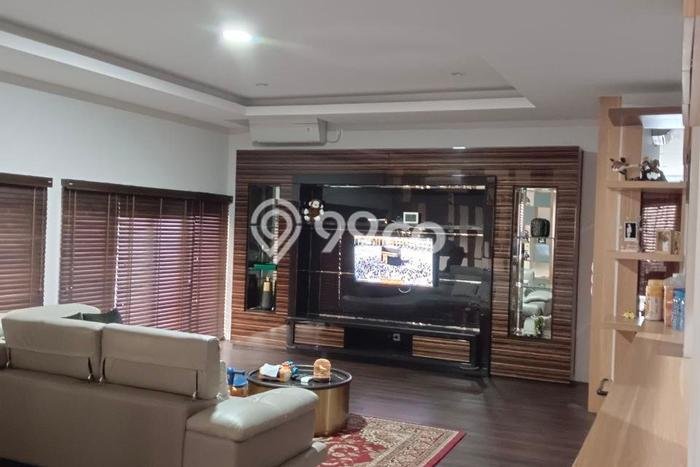 Rumah Eksklusif Siap Huni LT 562m2 di Waru, Sidoarjo Rumah Eksklusif Siap Huni LT 562m2 di Waru, Sidoarjo