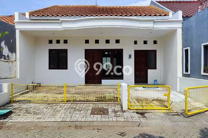 Jual Rumah Strategis Bagus Punya 2 KT di Pakal Surabaya SHM Jual Rumah Strategis Bagus Punya 2 KT di Pakal Surabaya SHM