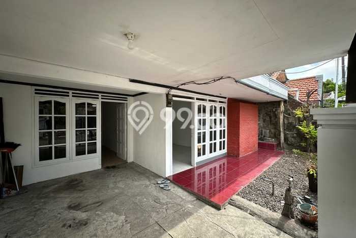 Rumah Budget Terbaik Dijual Area Taman LT 180m2 Rumah Budget Terbaik Dijual Area Taman LT 180m2