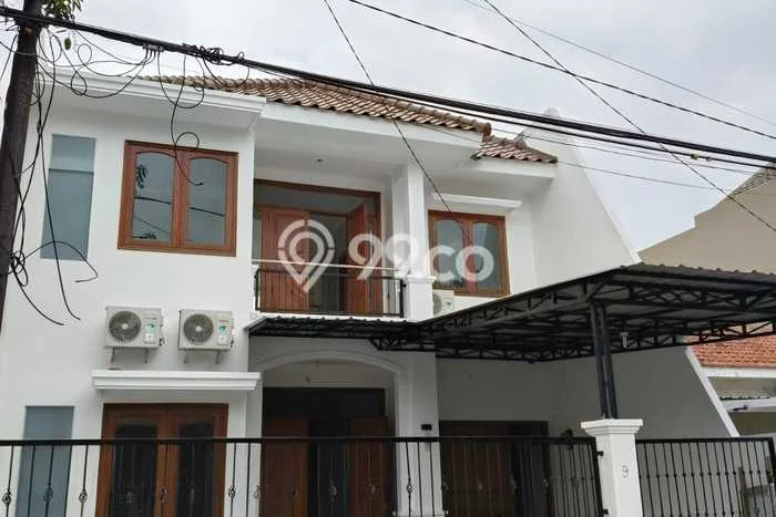 Sewa Rumah Harga Terjangkau di Dukuh Kupang Surabaya dengan 4 Kamar Tidur Sewa Rumah Harga Terjangkau di Dukuh Kupang Surabaya dengan 4 Kamar Tidur