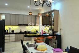Dijual Rumah Luas Megah Dengan View Cantik di Gading Serpong, Tangerang Dijual Rumah Luas Megah Dengan View Cantik di Gading Serpong, Tangerang