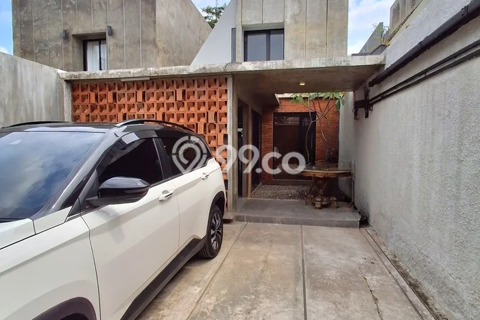 Ready to Use! Luxury House LT 177m2 Desain Modern di Sektor 3A - Bintaro Ready to Use! Luxury House LT 177m2 Desain Modern di Sektor 3A - Bintaro