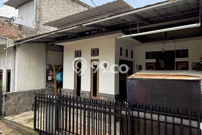 Jual Rumah Minimalis Bagus Punya 2 KT di Tembalang Semarang SHM Jual Rumah Minimalis Bagus Punya 2 KT di Tembalang Semarang SHM